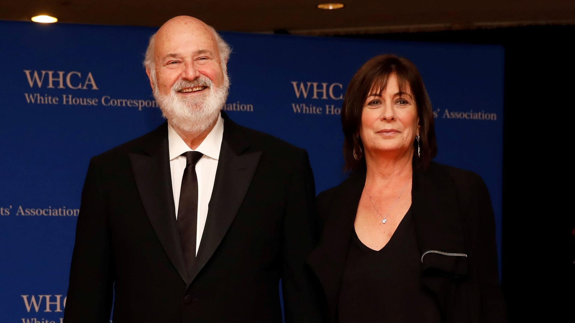 Schauspieler und Regisseur Rob Reiner mit seiner Frau Michelle bei einer Gala im Jahr 2018.