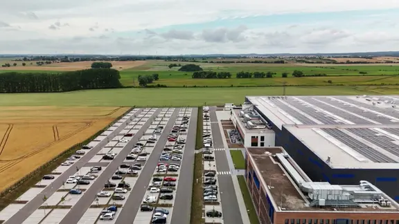 Produktionshalle von Birkenstock im Gewerbegebiet Berlin-Stettin in Pasewalk