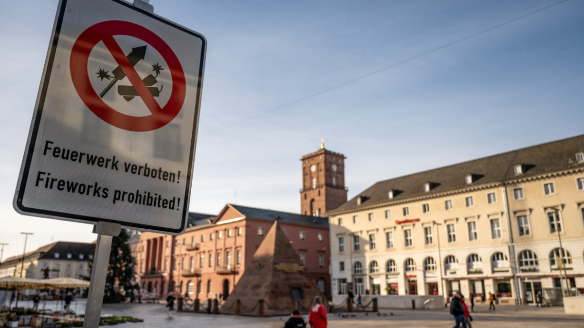 Böllerverbot an Silvester 2025 für Schlossplatz und Turmberg