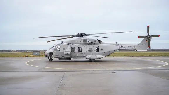 Der NH-90 MRFH Sea Tiger, ein Bordhubschrauber der Deutschen Marine.