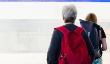 Hamburger Senioren bekommen bald günstigeres Deutschlandticket