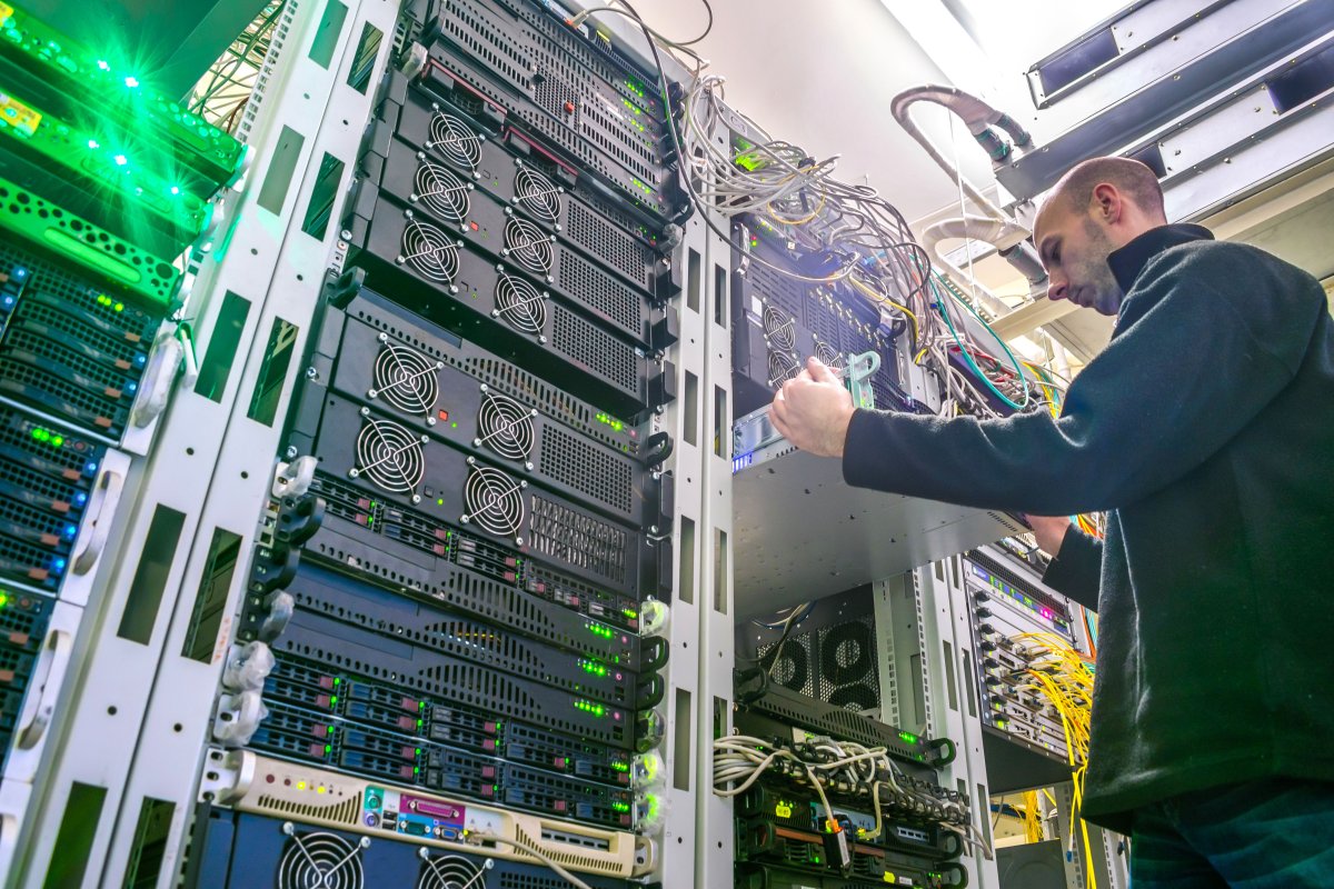 DNS-Überwachung: Verfassungsgericht stoppt gerichtliche Anordnungen