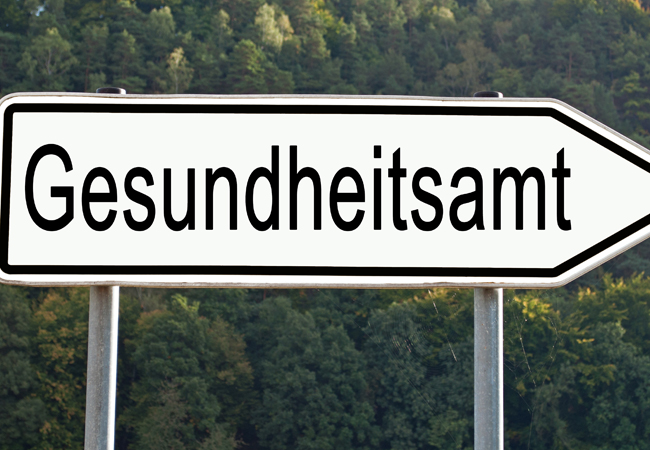 Hinweisschild "Gesundheitsamt / Traffic Sign "Public Health Service