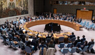 Das Foto zeigt die Mitglieder des UNO-Sicherheitsrats bei einer Sitzung des Gremiums.