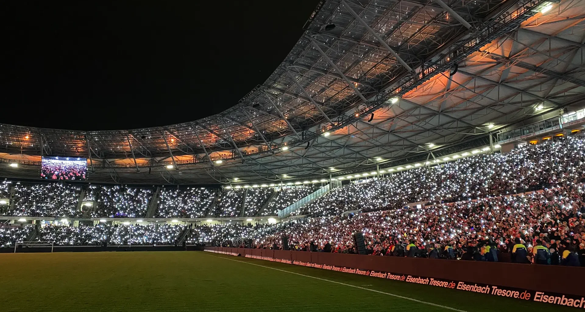 Mehr als 30.000 Besucher: Stadionsingen erstmals ausverkauft