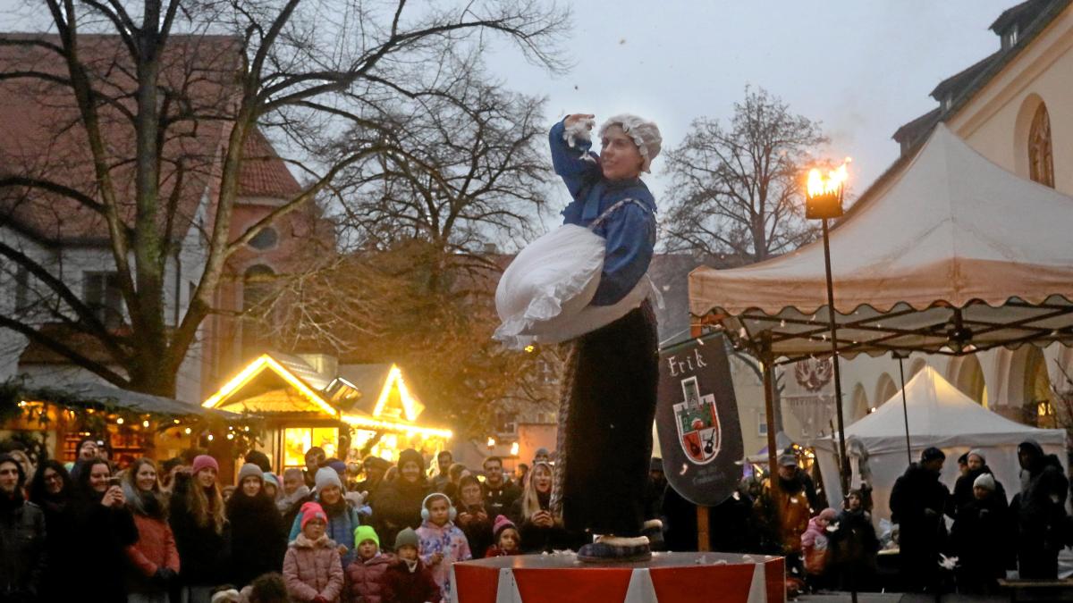 Historischer Weihnachtsmarkt in Augsburg hat viele Überraschungen parat