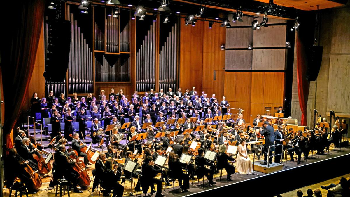 Der Chor des Bayerischen Rundfunks und die Augsburger Philharmoniker mit Brahms‘ Requiem