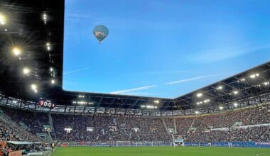 Wie ein weihnachtlich geschmückter Ballon zum Star über der WWK-Arena wurde