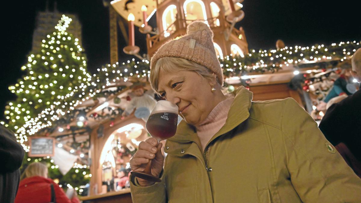 Glühwein-Check auf dem Augsburger Christkindlesmarkt: Wo sich Probieren lohnt