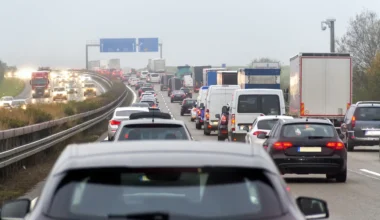 Alle Jahre wieder: In den Weihnachtsferien drohen Staus im Norden