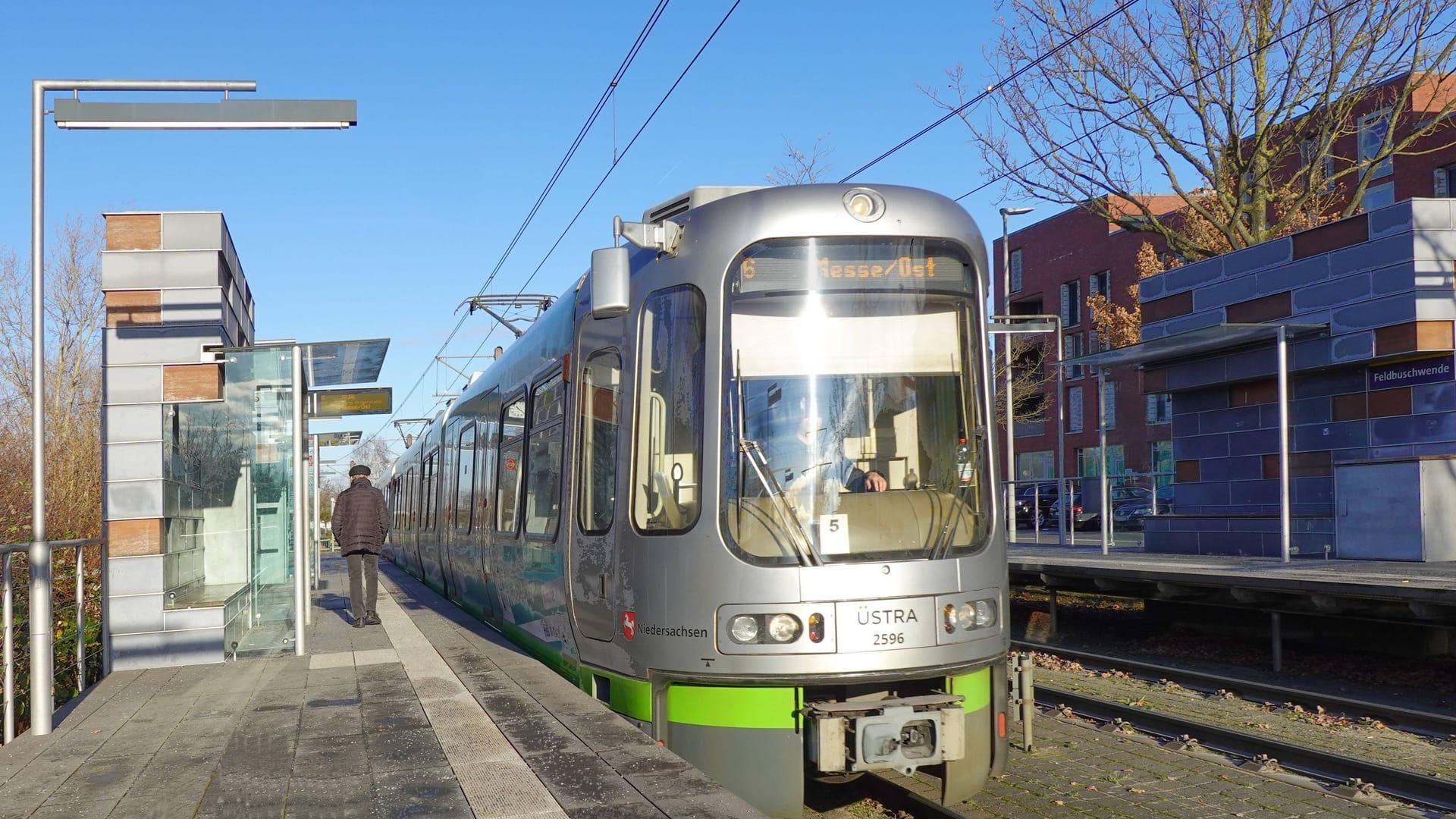 Straßenbahn in Hannover: Die Tickets werden ab Januar 2026 teurer.