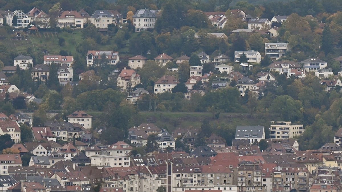 «Schmerzhafte Kürzungen»: Stuttgart verabschiedet Haushalt