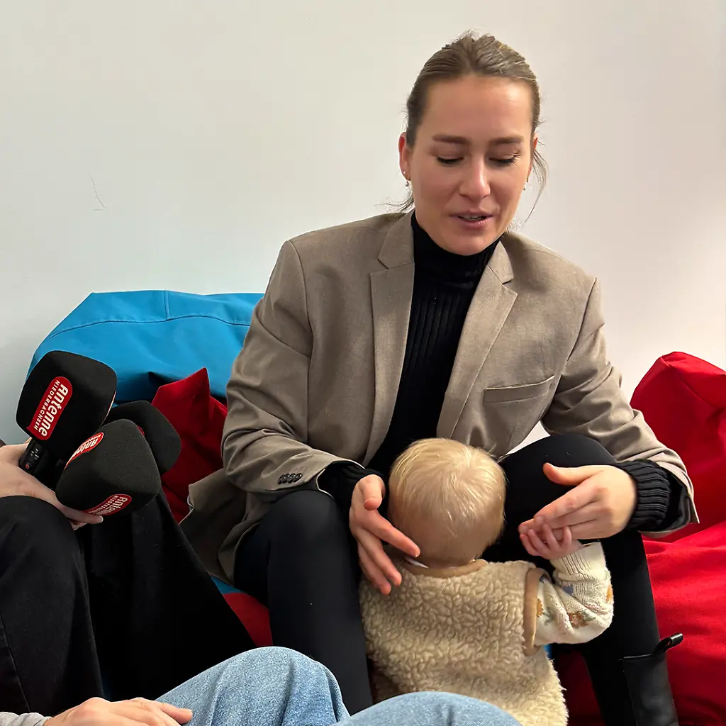 Theresa_Rosalie_1.png Theresa_Rosalie_1.png