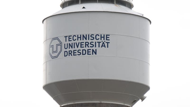 urn:newsml:dpa.com:20090101:251209-935-1009021