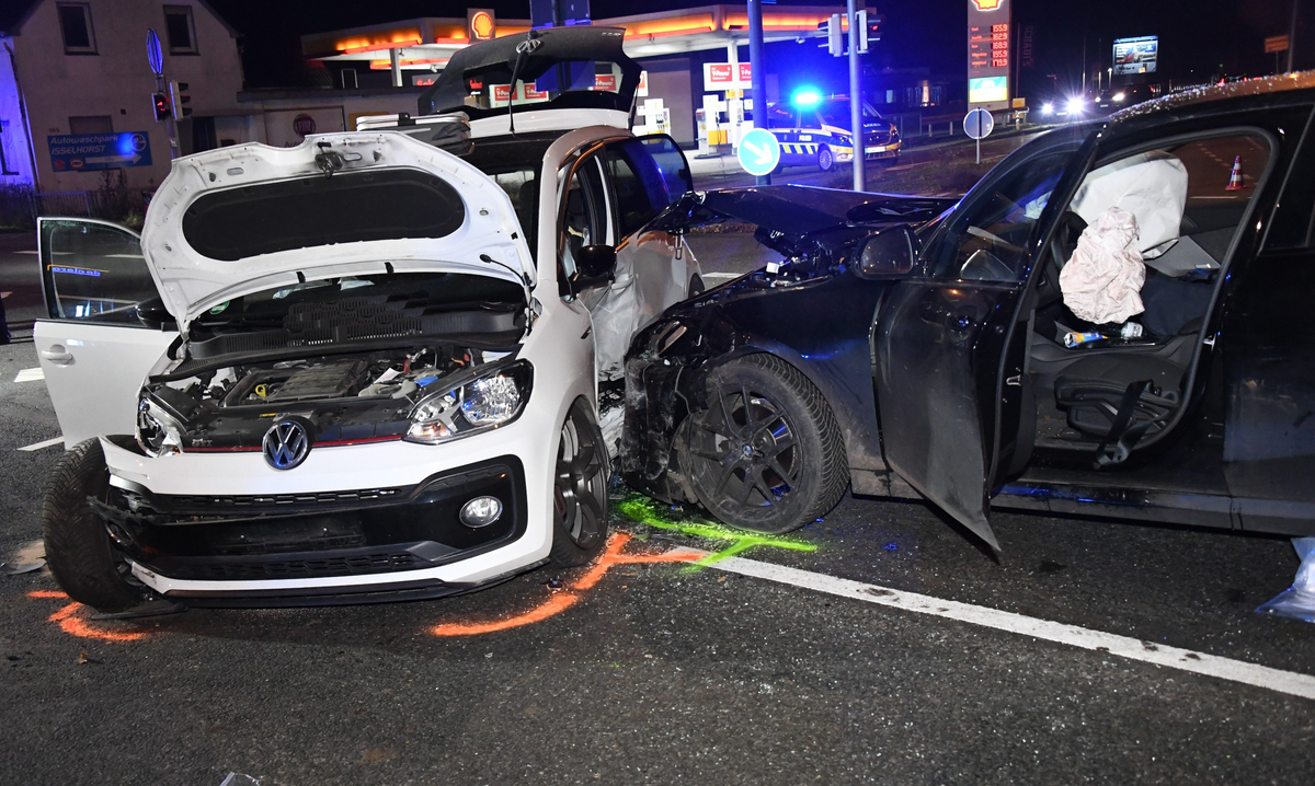 Gütersloh-Avenwedde: Kollision dreier Autos | Die Glocke
