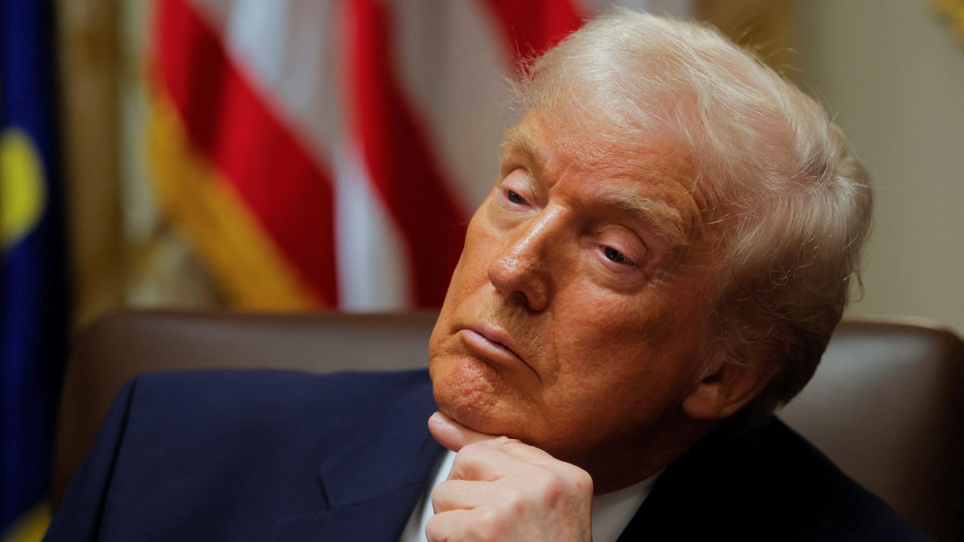 US-Präsident Donald Trump beim Kabinettstreffen im Weißen Haus: Gefahr droht aus dem Pentagon.