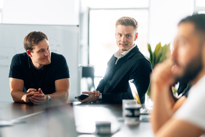 Vertrieb & Employer Branding: Warum gute Vertriebsleute bleiben – wenn sie digital arbeiten dürfen