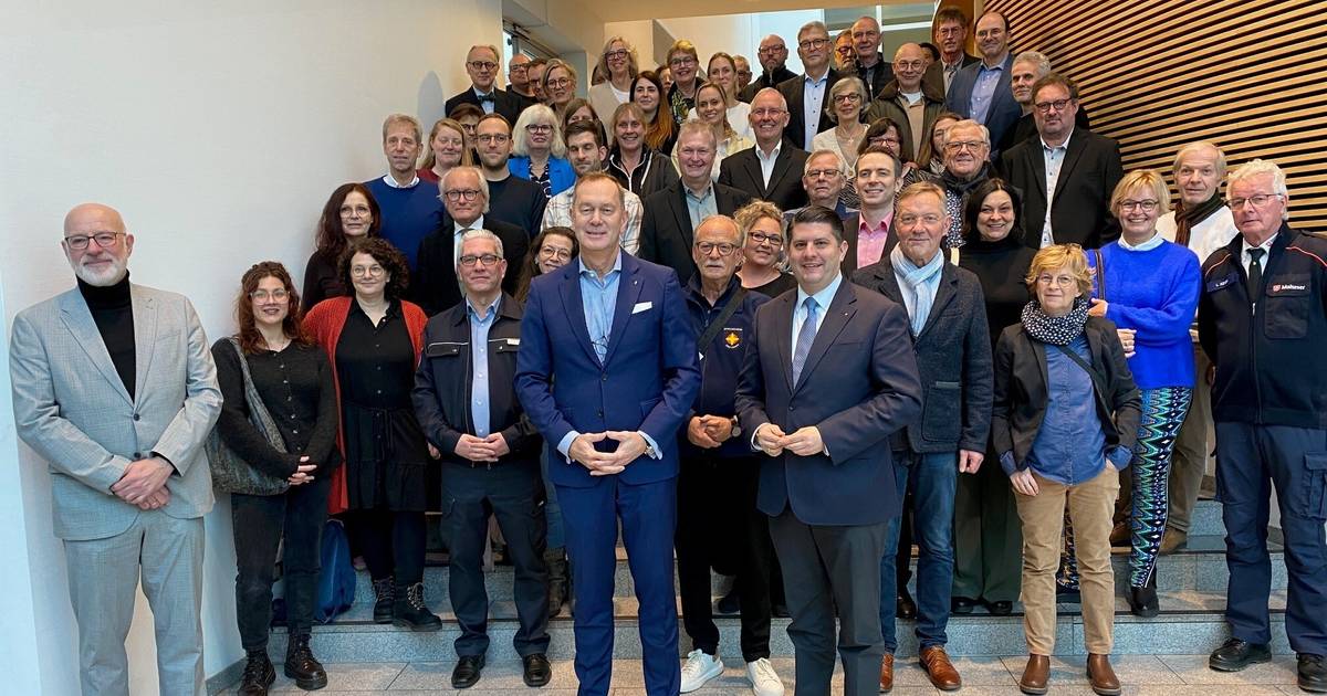 Sparkasse Krefeld spendet 250.000 Euro für das Ehrenamt