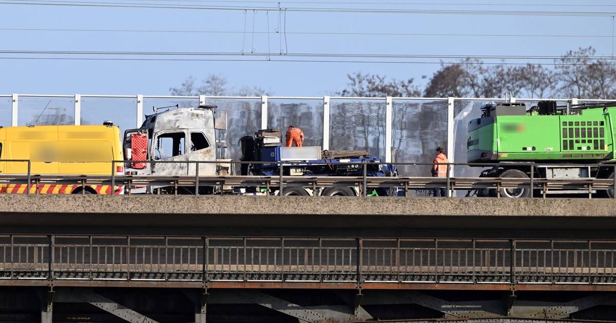 Keine schweren Schäden an Brücke festgestellt