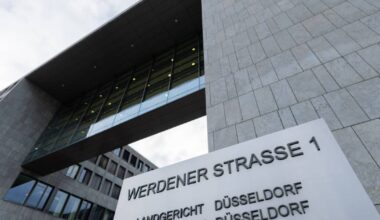 Polizistin fährt an roter Ampel gegen Radfahrer