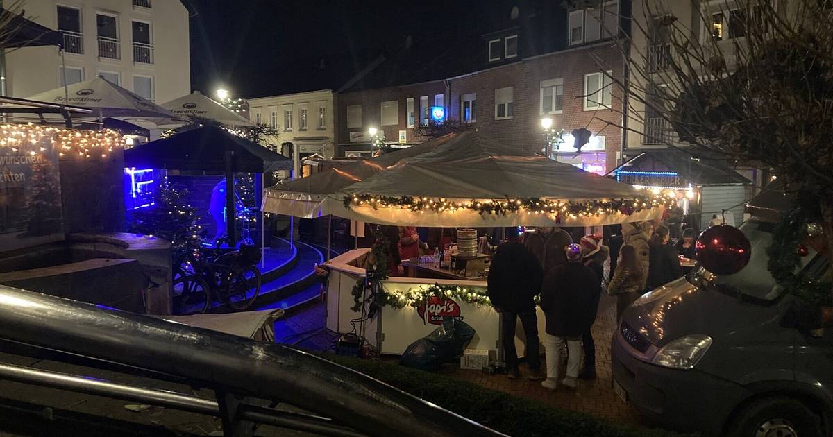 Lichterglanz und Handwerkskunst beim Wegberger Adventsmarkt