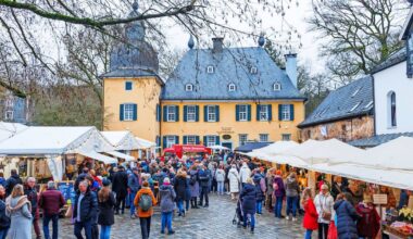 Lüntenbecker Weihnachtsmarkt in Wuppertal bringt in Weihnachtsstimmung