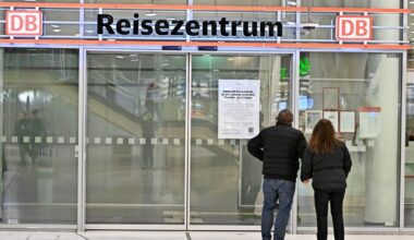 Bahn schließt Reisezentrum am Wuppertaler Hauptbahnhof – Maßnahme sorgt für Unmut und Frust 