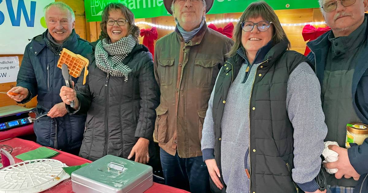 Weihnachtsdorf lockt zum Wuppertaler Toelleturm