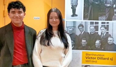 Zwei junge Gemeindemitglieder repräsentieren Wuppertal