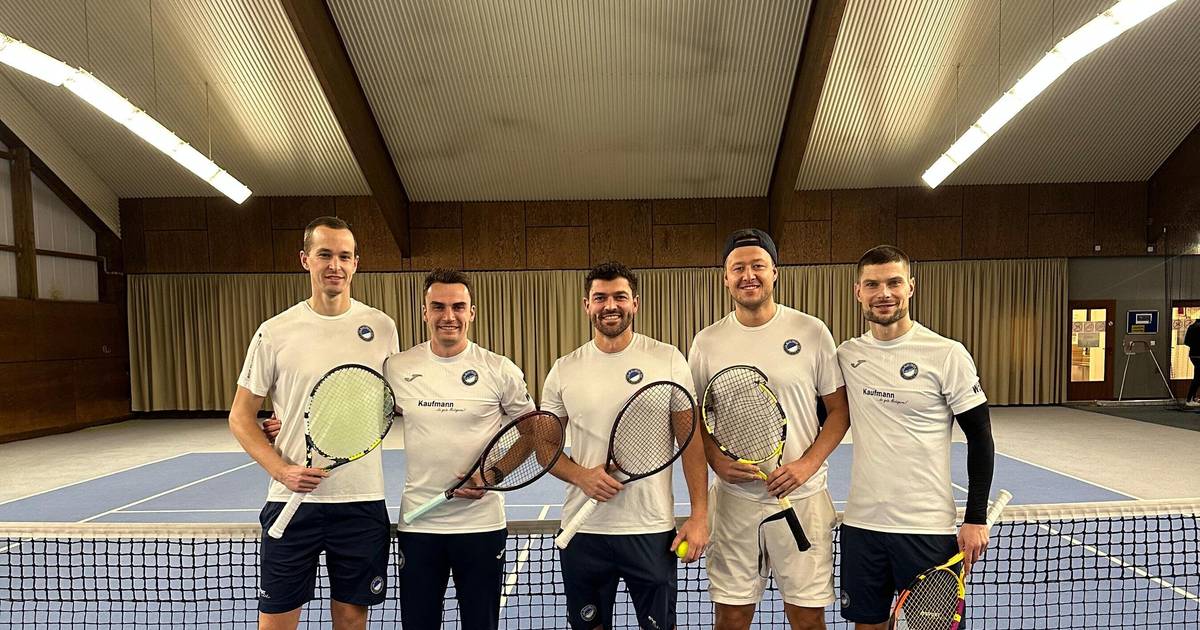 Blau-Weiss Elberfelds Herren bleiben im Titelrennen