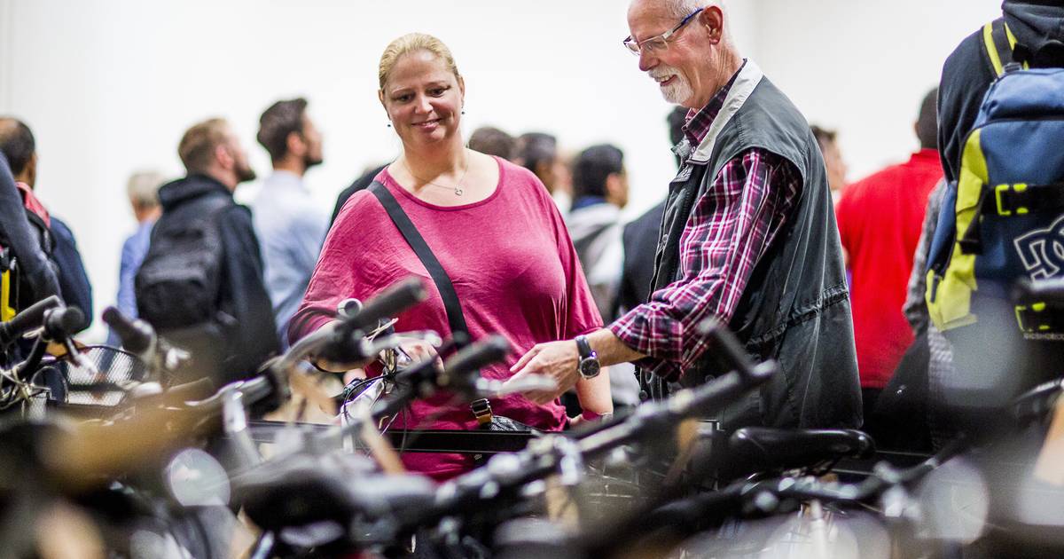 Bieten, Tanzen, Basteln und Singen