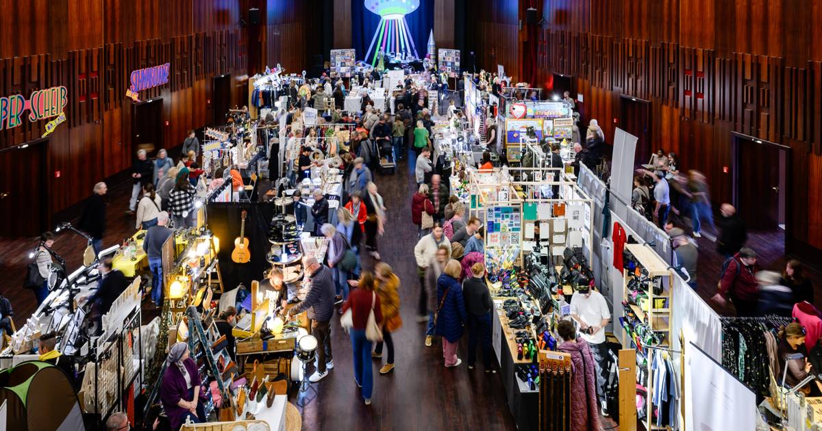 Mönchengladbach: Außerirdisch schön - Fotos vom Claus-Markt 2025