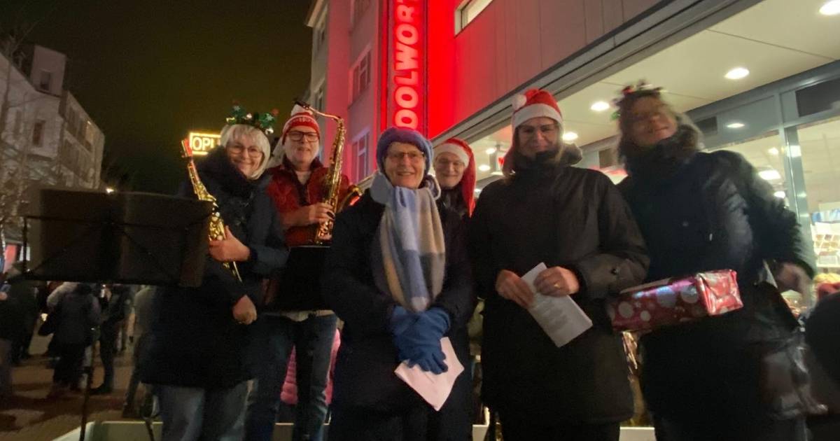 Weihnachtssingen in Leverkusen hilft Tierpark in Solingen