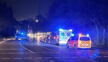 Fußgängerin nach Unfall lebensgefährlich verletzt