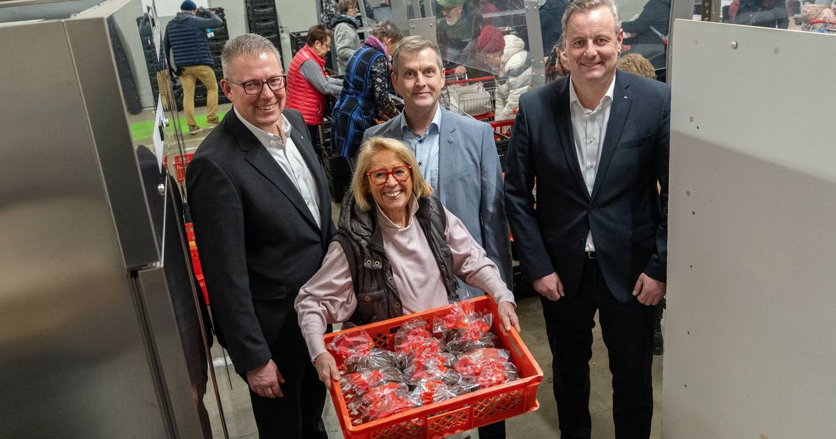 Volksbank spendet an sechs Tafeln in der Region