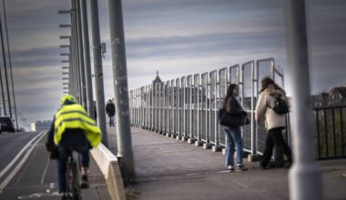 Düsseldorf: Oberkasseler Brücke - Geländer soll im Frühjahr 2026 fertig sein