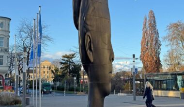 Bad Godesberg: Skulptur Laurelle - Bleuchtung wieder aufgehoben