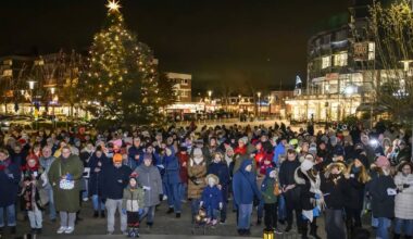 300 Kaarster singen auf dem Neumarkt für den Frieden