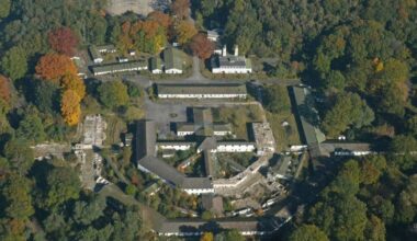 Abriss von Militärkrankenhaus auf Wegberger Komplex startet