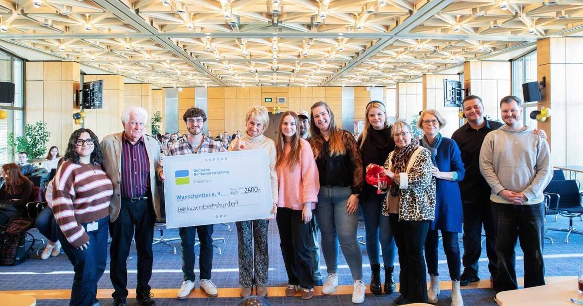 Azubis Rentenversicherung spenden an Wunschzettel