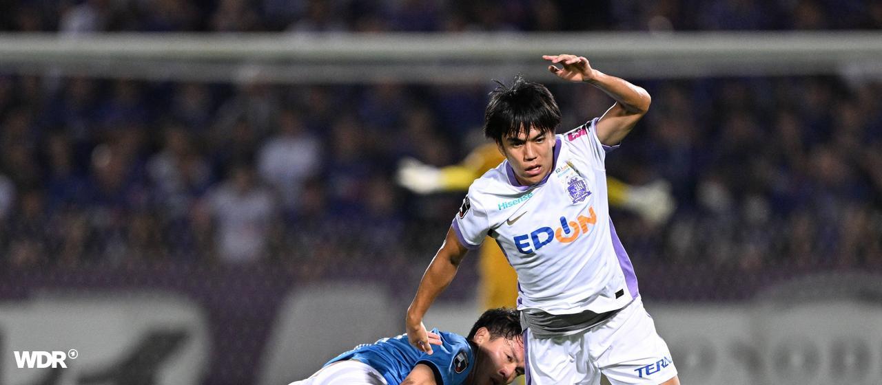 Satoshi Tanaka (r.) kommt von Sanfrecce Hiroshima aus der J.League