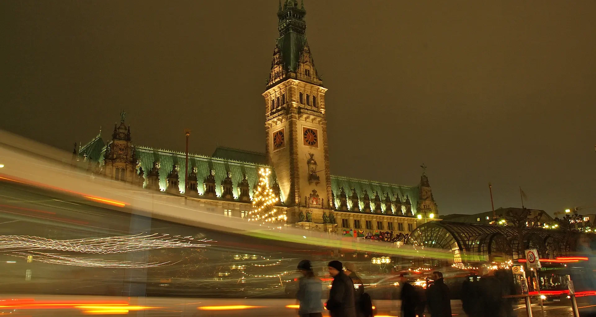 Weihnachten in Hamburg: Busse und Bahnen fahren eingeschränkt