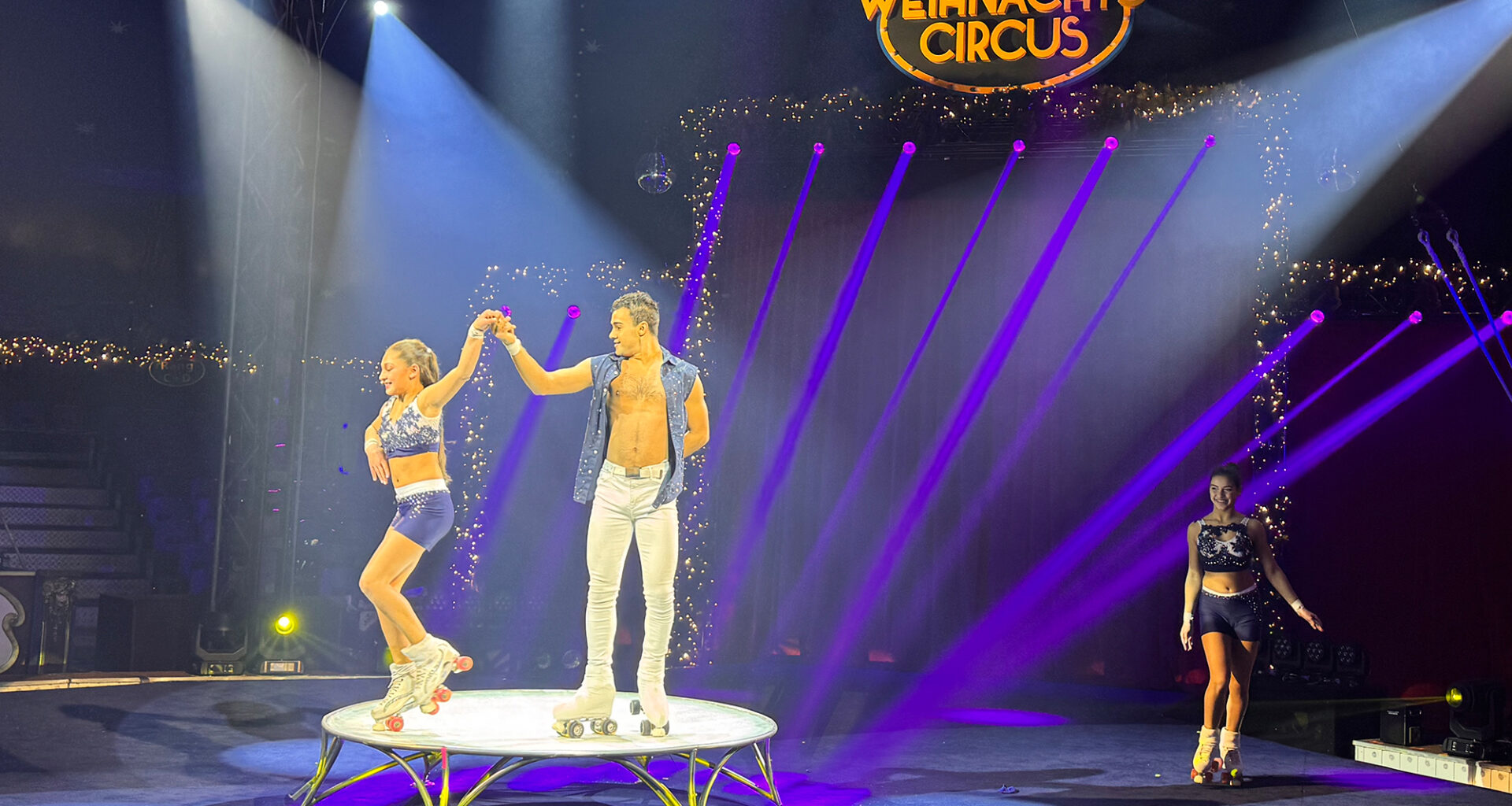 Hoch, schnell und atemberaubend: Aachener Weihnachtscircus wird "Spektakulatius"