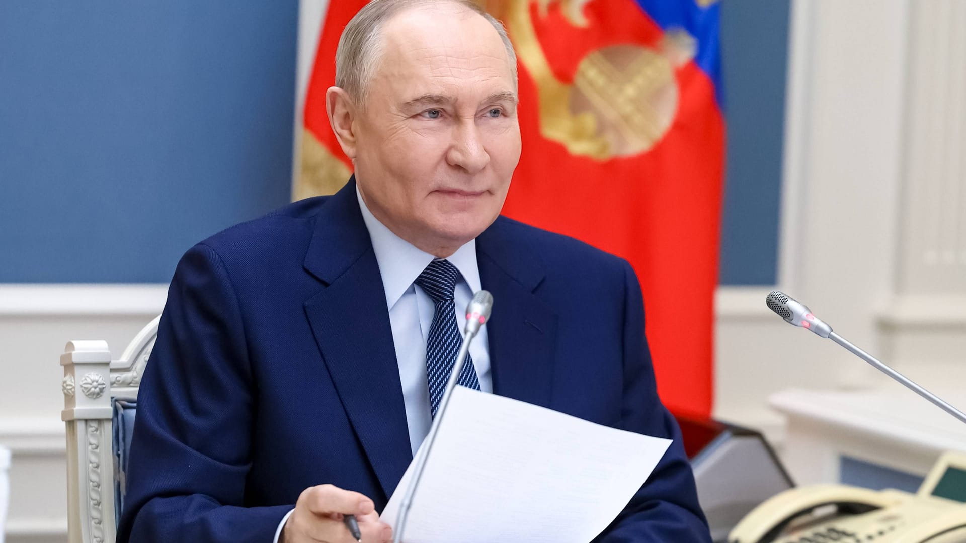 Wladimir Putin im Kreml: Er gab bekannt, dass neue Waffen einsatzbereit sein wollen. (Archivbild)