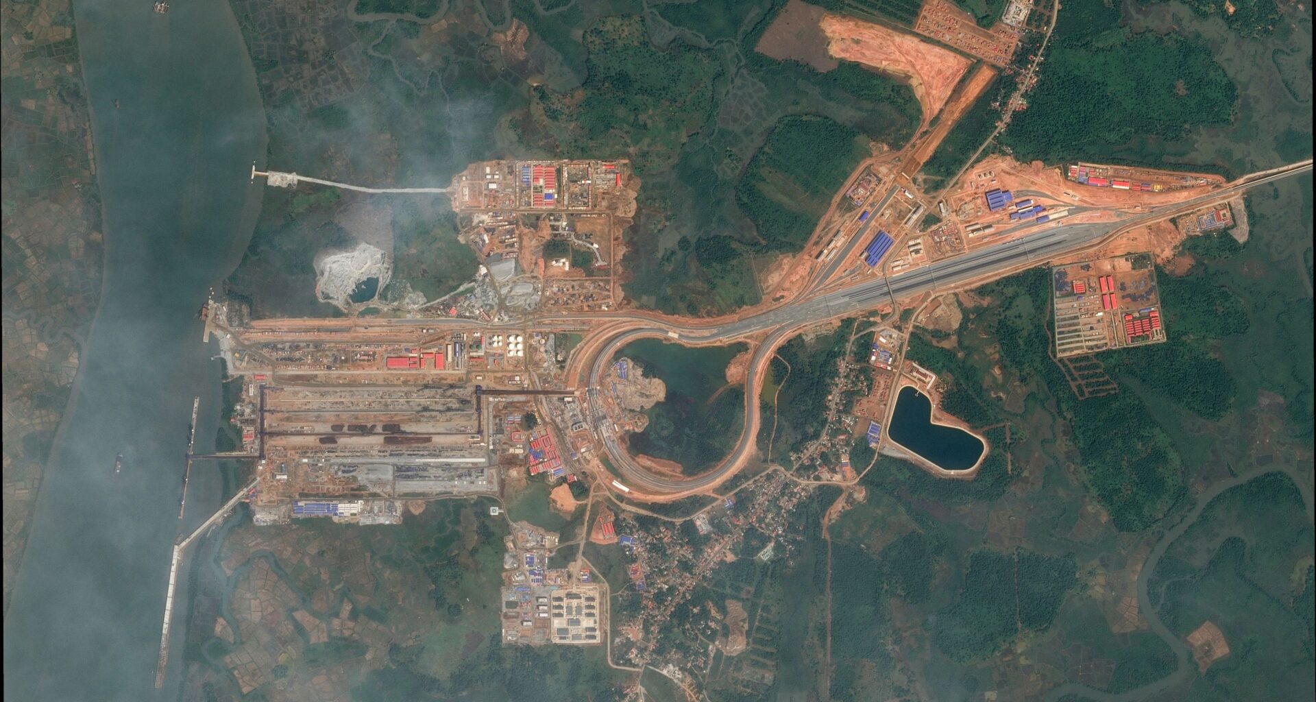 Wie China mit einer Bahnlinie Europa die weltgrößte Eisenmine wegschnappte