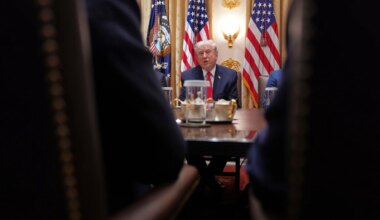 Ukraine News - Trump: Putin hat einwöchige Angriffspause auf Kiew zugesagt - Politik