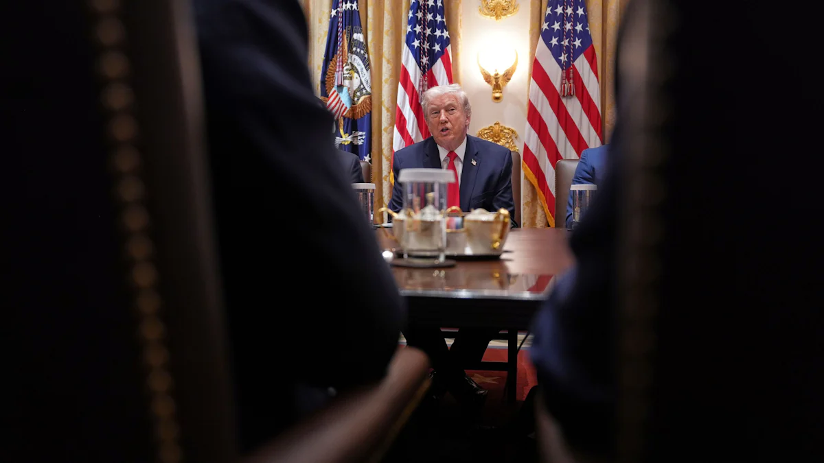 Ukraine News - Trump: Putin hat einwöchige Angriffspause auf Kiew zugesagt - Politik