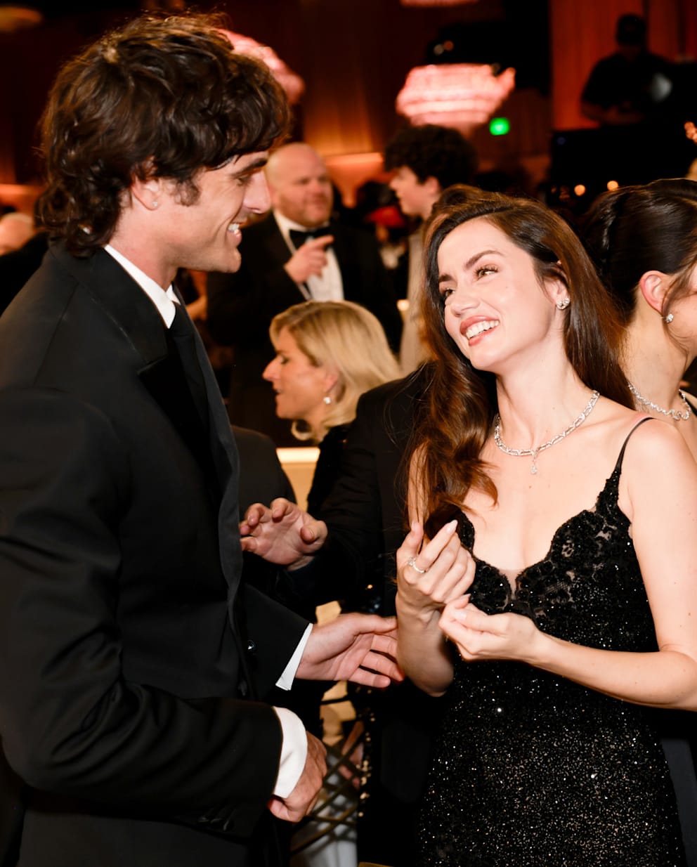 Zwei, die sich offensichtlich sehr mögen: Elordi und de Armas am 11. Januar in Los Angeles