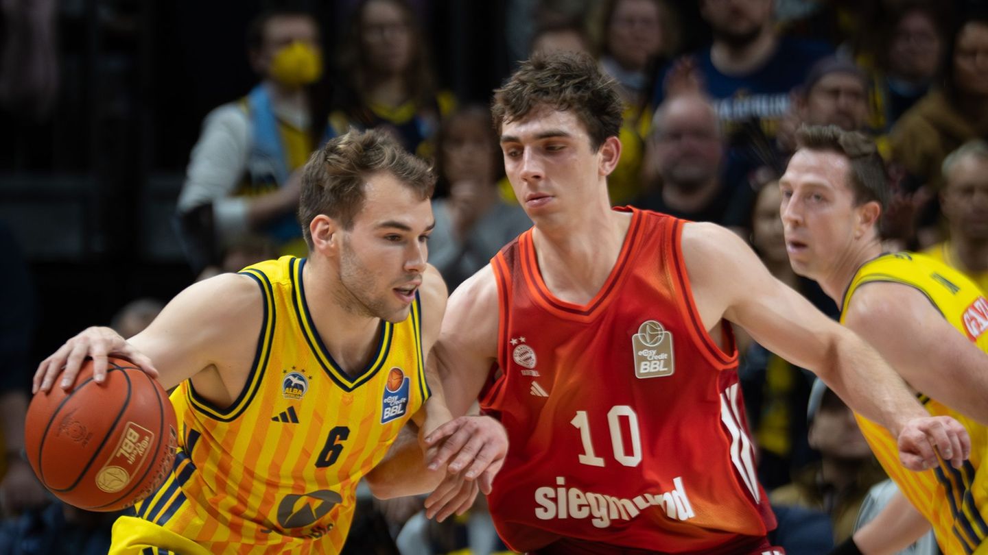 Justinian Jessup (M) war gegen Braunschweig bester Bayern-Werfer. (Archivbild) Foto: Soeren Stache/dpa