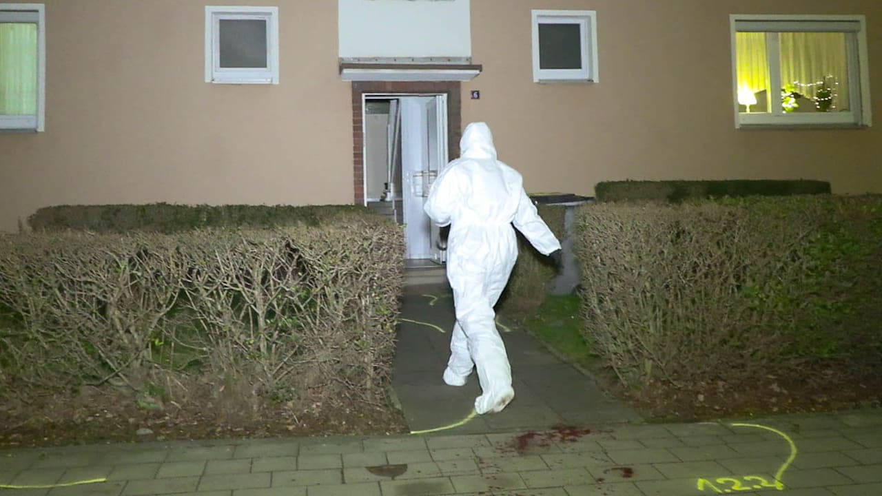 Duisburg: Junge Frau (21) niedergestochen | News